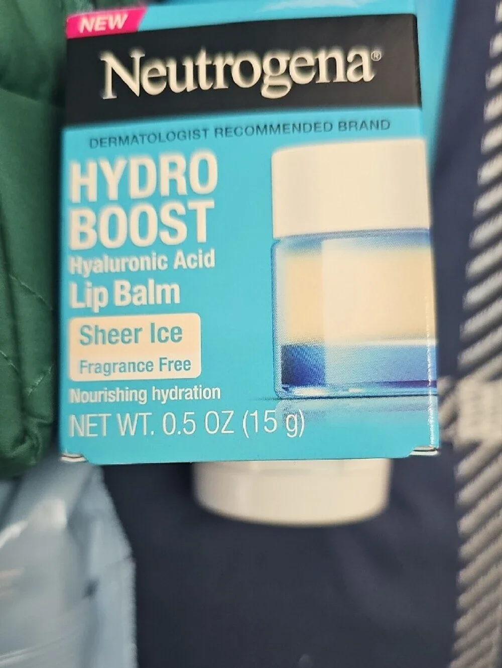Neutrogena Hydro Boost Set with Green Quilted Pouch